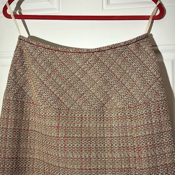 Liz Claiborne Two Piece Vintage Skirt Suit, Size 8 - Picture 9 of 16